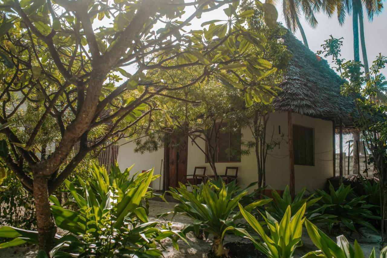 Mintaka Boutique Hotel ブウェワウ エクステリア 写真