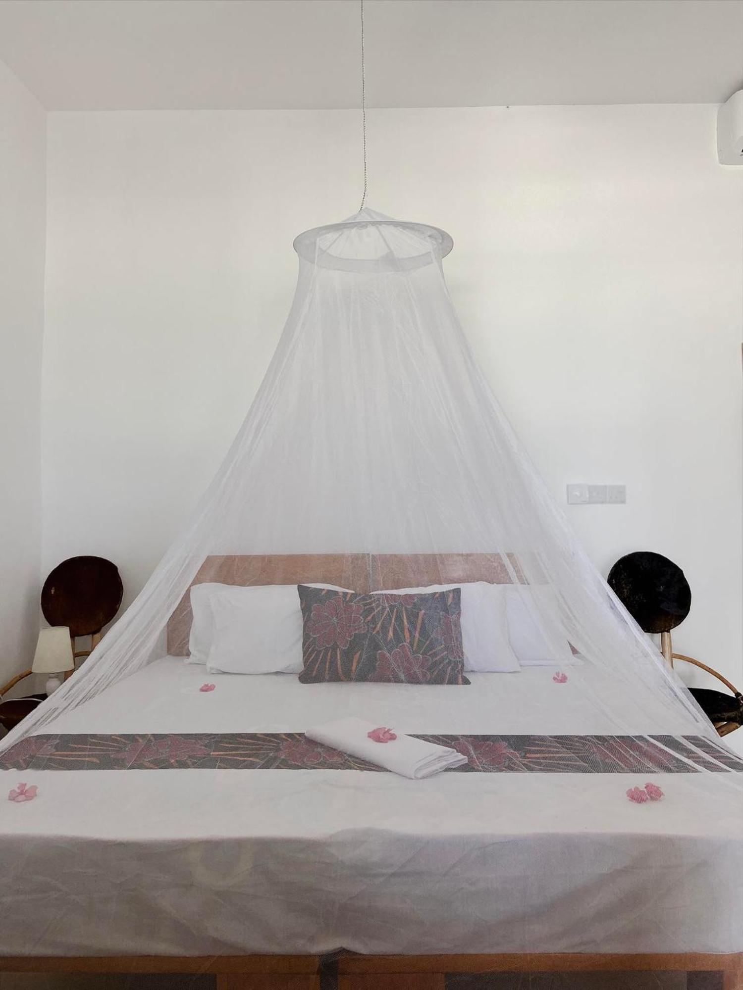 Mintaka Boutique Hotel ブウェワウ エクステリア 写真